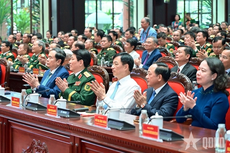 Các đại biểu dự đại hội.