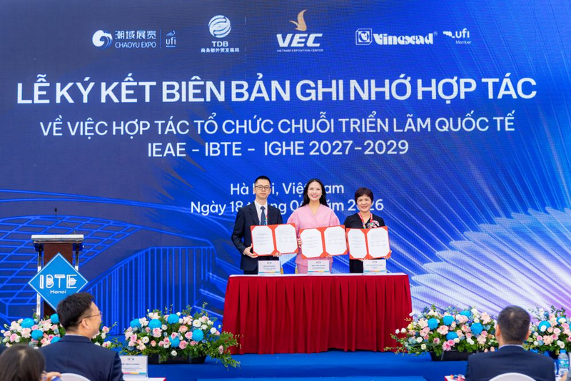 Lễ ký kết đồng thời giữa VEC - Vinexad - doanh nghiệp trực thuộc Bộ Công thương, đơn vị dẫn đầu ngành triển lãm Việt Nam và đối tác Chaoyu Expo - nhà tổ chức hội chợ có quy mô lớn tại Quảng Đông, Trung Quốc.