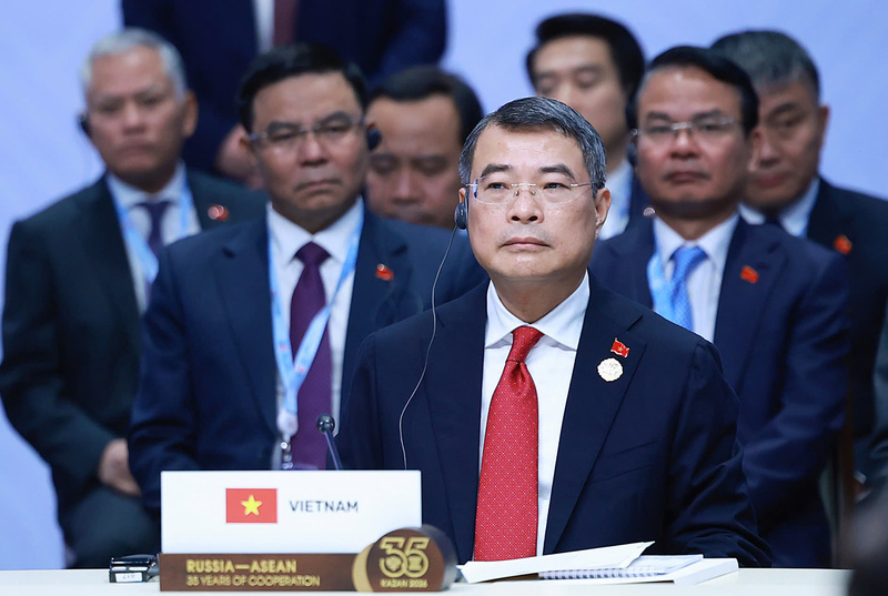 Thủ tướng Chính phủ Lê Minh Hưng dẫn đầu Đoàn đại biểu cấp cao Việt Nam tham dự phiên toàn thể Hội nghị Cấp cao kỷ niệm 35 năm quan hệ ASEAN - Nga - Ảnh: VGP/Nhật Bắc