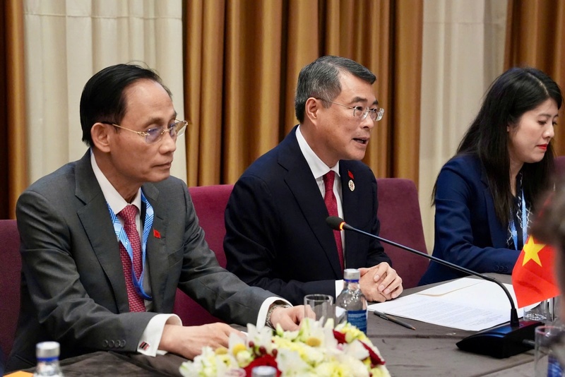 Thủ tướng khẳng định, Chính phủ luôn tạo các điều kiện thuận lợi để các nhà đầu tư nước ngoài, trong đó có các công ty, tập đoàn của Nga kinh doanh, hoạt động ổn định tại Việt Nam - Ảnh: Báo Nhân Dân