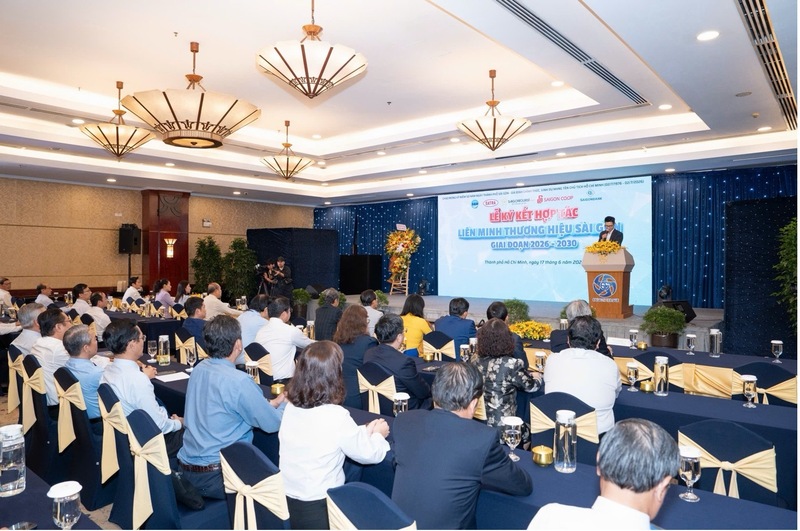 Các đại biểu tham dự buổi lễ ký kết hợp tác Liên minh thương hiệu Sài Gòn