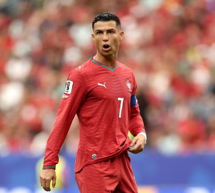 Người hâm mộ đang đặt ra nhiều câu hỏi về tác động của Ronaldo tại tuyển Bồ Đào Nha. Ảnh: FIFA.