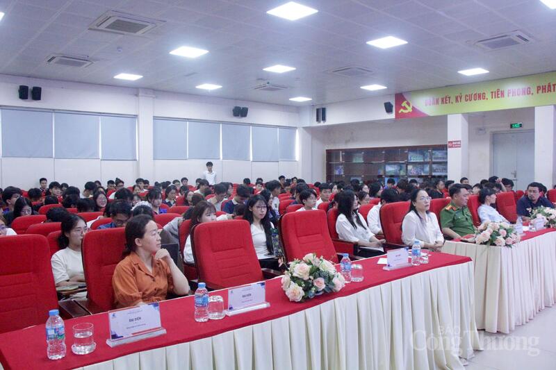 Toàn cảnh hội thi “Tìm hiểu pháp luật về phòng, chống ma túy cho sinh viên Trường Đại học Điện lực năm 2026”.