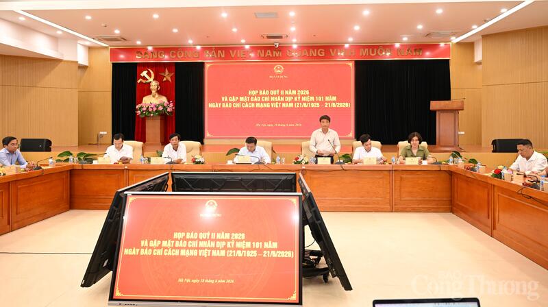 Bộ Xây dựng thông tin nhiều kết quả nổi bật quý 2 năm 2026. Ảnh: Nguyên Khánh
