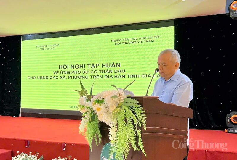 Ông Rcom Jen, Phó Giám đốc Sở Công Thương Gia Lai phát biểu khai mạc hội nghị. Ảnh: Hiền Mai