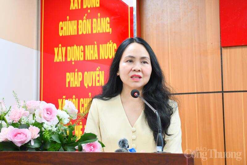 Bà Lê Hoàng Oanh, Cục trưởng Cục Thương mại điện tử và Kinh tế số (Bộ Công Thương). Ảnh: Thanh Minh.