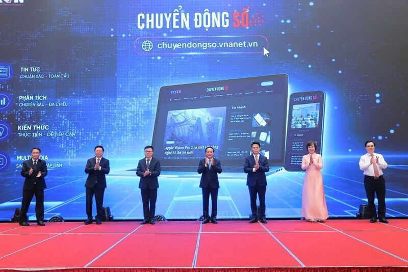 Thông tấn xã Việt Nam (TTXVN) tổ chức lễ ra mắt Chuyên trang thông tin "Chuyển động số". Ảnh: Minh Quyết