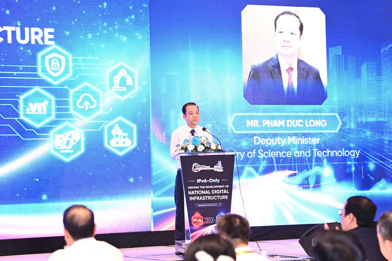 Thứ trưởng Bộ Khoa học và Công nghệ Phạm Đức Long.