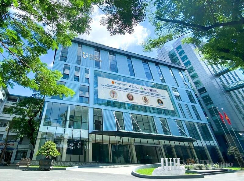 IUH vừa được công nhận đạt chuẩn kiểm định QAA của Vương quốc Anh, đáp ứng đầy đủ 10/10 tiêu chuẩn chất lượng giáo dục đại học châu Âu.