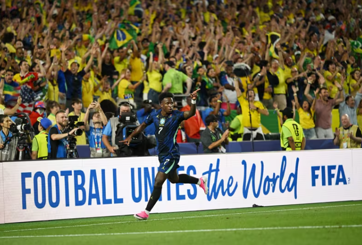 Tiền đạo Vinicius có một ngày thi đấu chói sáng. Ảnh: FIFA.