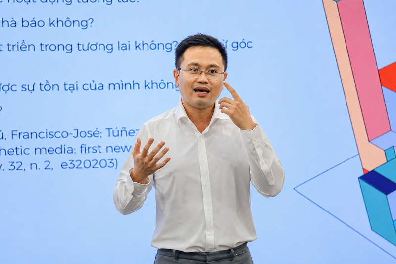 TS. Trần Duy, phụ trách Bộ môn báo chí, Khoa Đa phương tiện (Học viện Công nghệ Bưu chính viễn thông). Ảnh: USSH