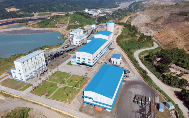 Tỉnh Lào Cai xác định tập trung phát triển các ngành công nghiệp chủ lực như luyện kim, hóa chất, vật liệu xây dựng, chế biến nông - lâm sản, công nghiệp chế tạo. Ảnh minh hoạ