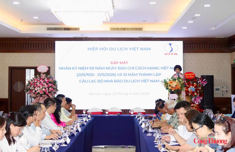 Hiệp hội Du lịch Việt Nam tổ chức gặp mặt nhân kỷ niệm 101 năm Ngày Báo chí Cách mạng Việt Nam và kỷ niệm 10 năm thành lập Câu lạc bộ Nhà báo Du lịch Việt Nam. Ảnh: Bảo Thoa