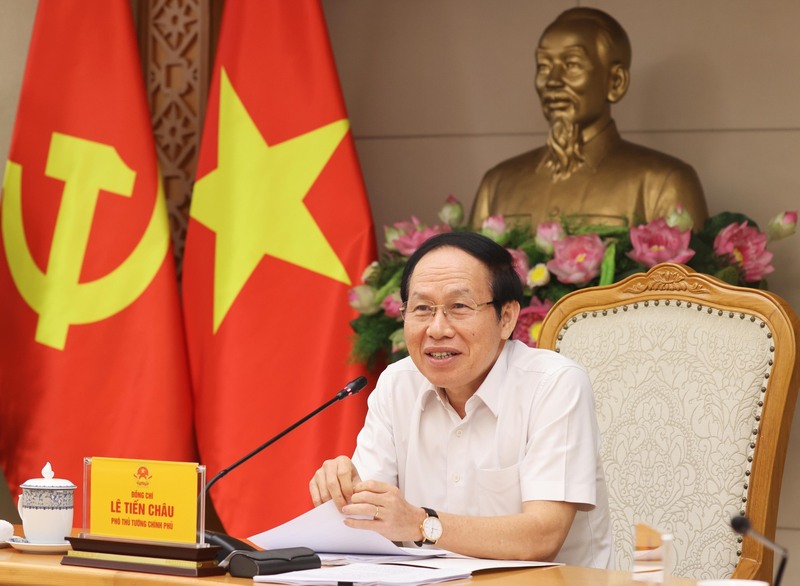 Phó Thủ tướng Lê Tiến Châu họp với các bộ, cơ quan ngang bộ về dự thảo Đề án thí điểm đánh giá, chấm điểm (KPI) về công tác xây dựng pháp luật - Ảnh: VGP/Thu Sa