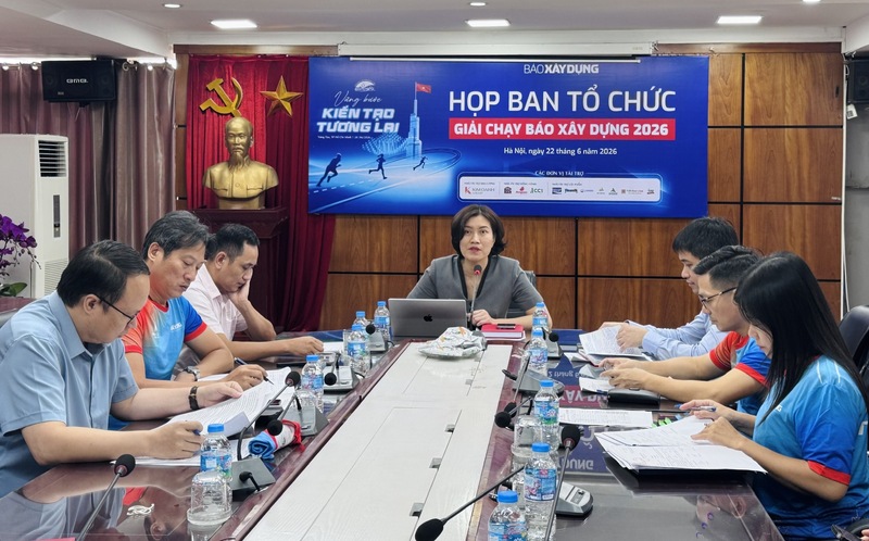Ban tổ chức giải chạy họp thông qua phương án tổ chức giải chạy với gần 4.000 vận động viên tham gia ngày 28/6 tại Vũng Tàu, Thành phố Hồ Chí Minh. Ảnh: Báo Xây dựng