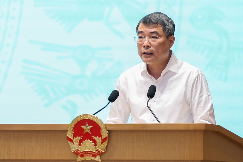 Thủ tướng chỉ rõ các nhiệm vụ, giải pháp trọng tâm thời gian tới - Ảnh: VGP/Nhật Bắc