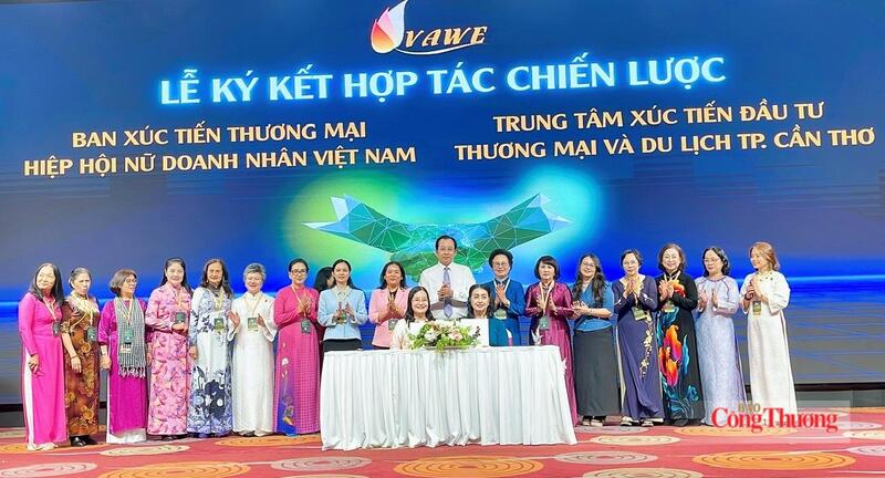 Lễ ký kết biên bản ghi nhớ và hợp tác biên bản ghi nhớ giữa các đơn vị.