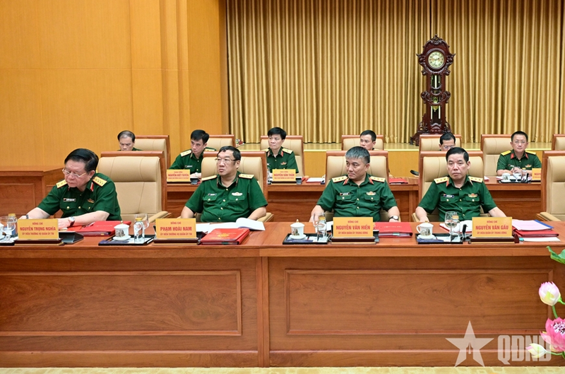 Quân ủy Trung ương tiếp tục xem xét thông qua một số nội dung quan trọng - 3