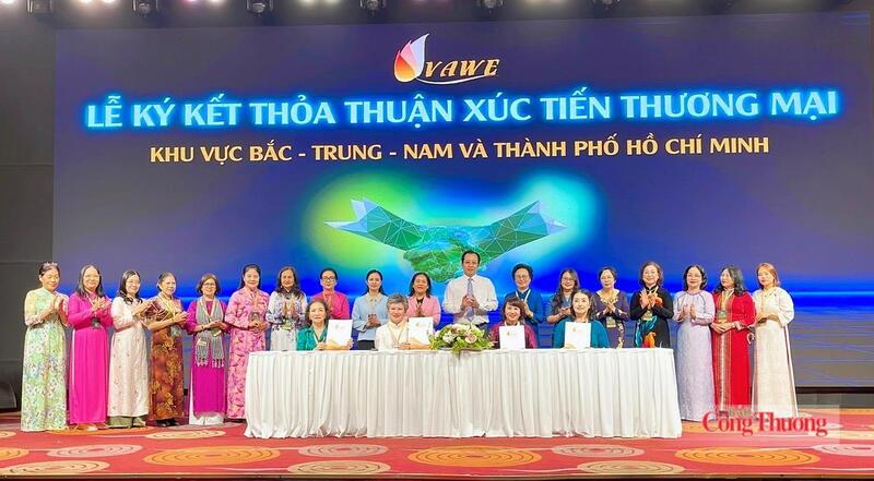 Lễ ký kết biên bản ghi nhớ và hợp tác biên bản ghi nhớ giữa các đơn vị.