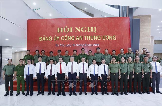 Tổng Bí thư, Chủ tịch nước Tô Lâm và các đại biểu. Ảnh: Thống Nhất/TTXVN