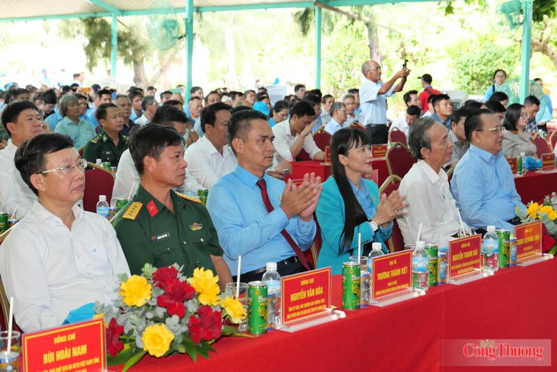 Các đại biểu tham dự Lễ hội Yến sào Khánh Hoà năm 2026. Ảnh: ĐVCC