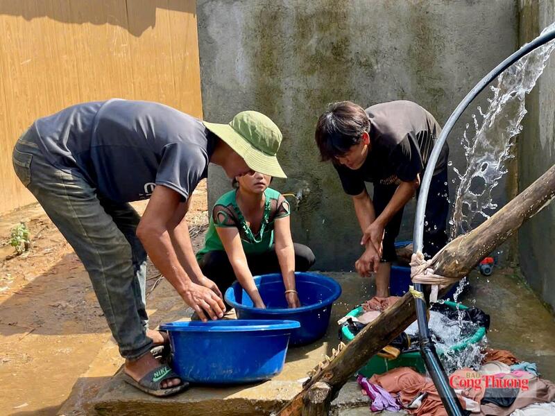 Bà con các xã vùng cao tỉnh Lai Châu đầy đủ nước sinh hoạt.