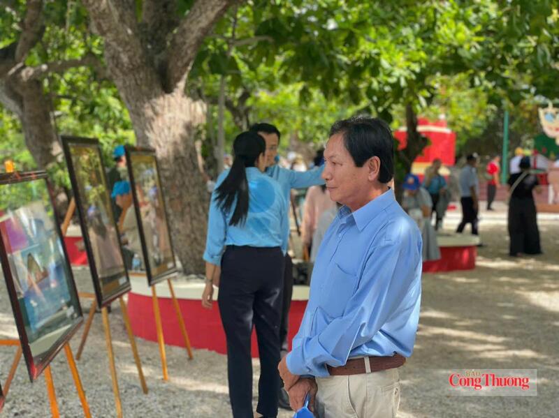 Đại diện Chi tộc họ Lê tại buổi lễ. Ảnh: ĐVCC