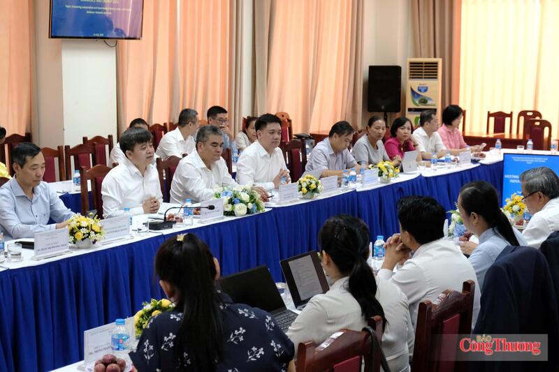 Tăng cường kết nối chính sách, thúc đẩy hợp tác ngành Công Thương Việt Nam - Lào - 4