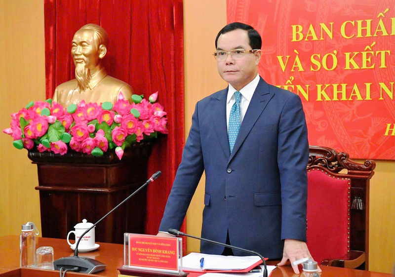 Bí thư Đảng ủy, Bộ trưởng Bộ Dân tộc và Tôn giáo Nguyễn Đình Khang phát biểu tại Hội nghị. Ảnh: Hương Huyền