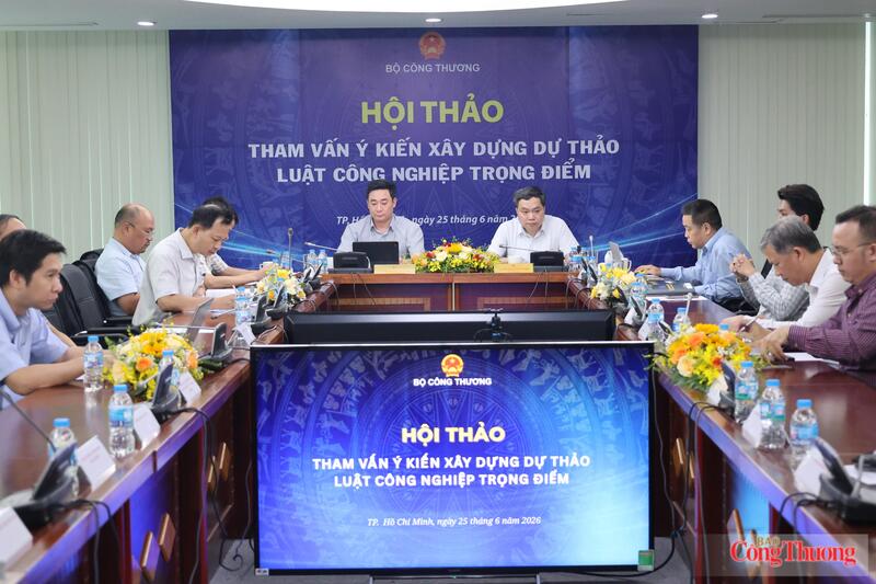 Quang cảnh hội thảo.