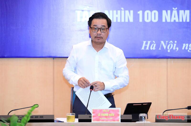 Ông Lê Trung Hiếu, Phó Giám đốc Sở Tài chính Hà Nội chia sẻ tại họp báo
