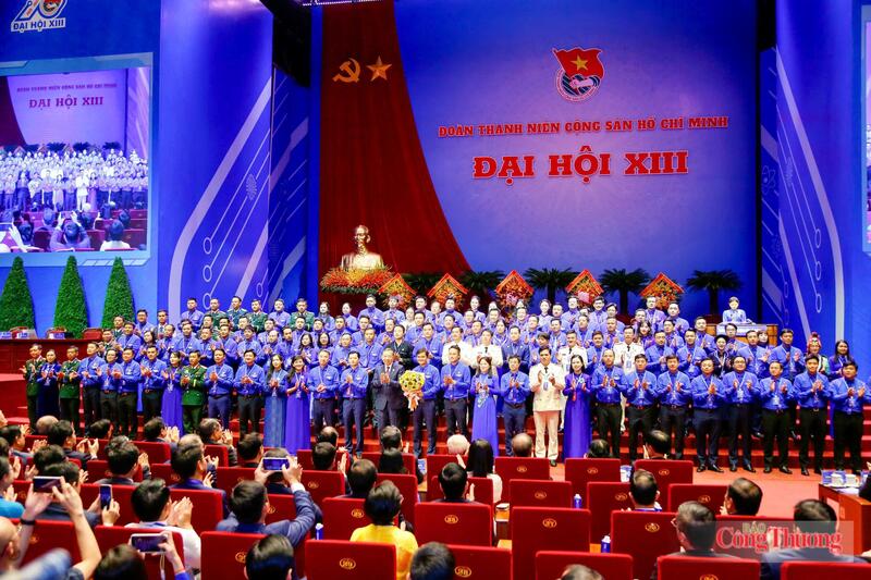 Tổng Bí thư, Chủ tịch nước Tô Lâm chúc mừng Ban Chấp hành Trung ương Đoàn nhiệm kỳ 2026 - 2031
