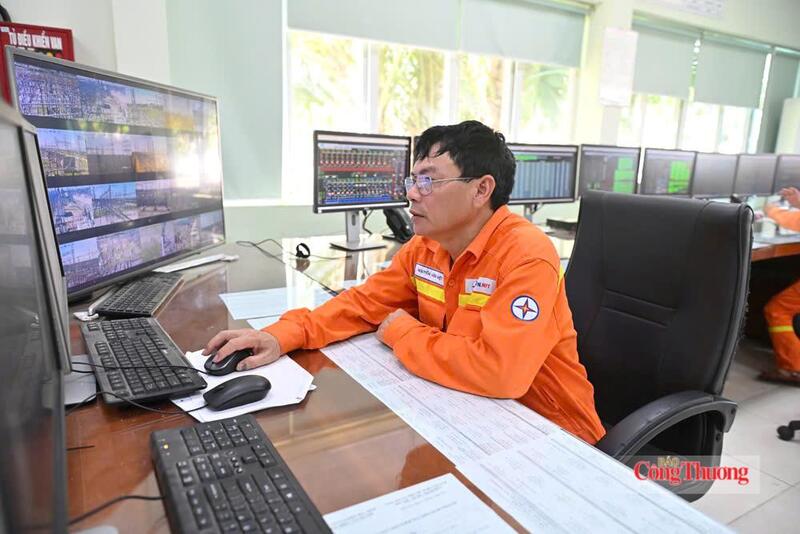 Tiết kiệm năng lượng ngày càng trở thành yếu tố quan trọng nâng cao năng lực cạnh tranh của doanh nghiệp. Ảnh: Thu Hường