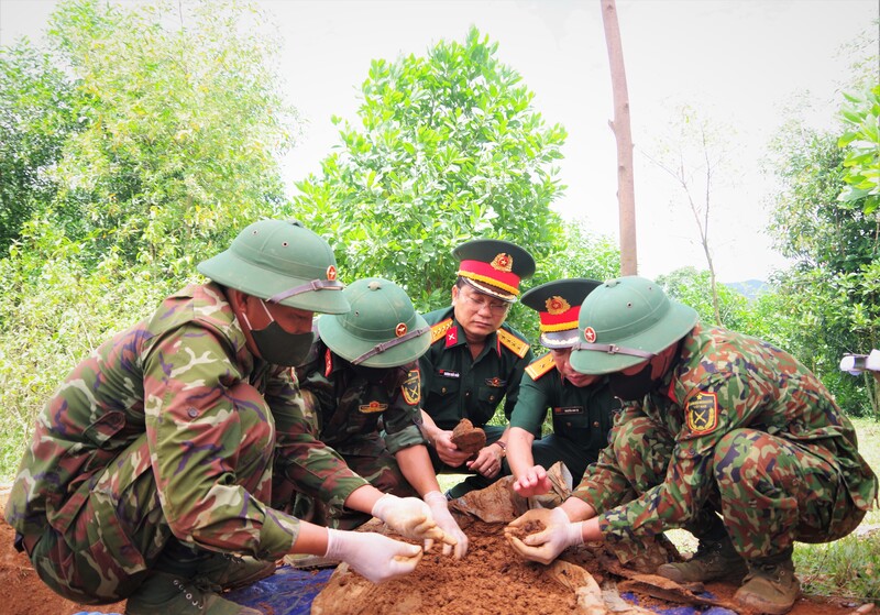 Ban Chỉ đạo 515 tỉnh Quảng Trị đã quán triệt, triển khai nghiêm túc, quyết liệt “Chiến dịch 500 ngày đêm đẩy mạnh tìm kiếm, quy tập và xác định danh tính hài cốt liệt sĩ” (Ảnh: Minh Tú)