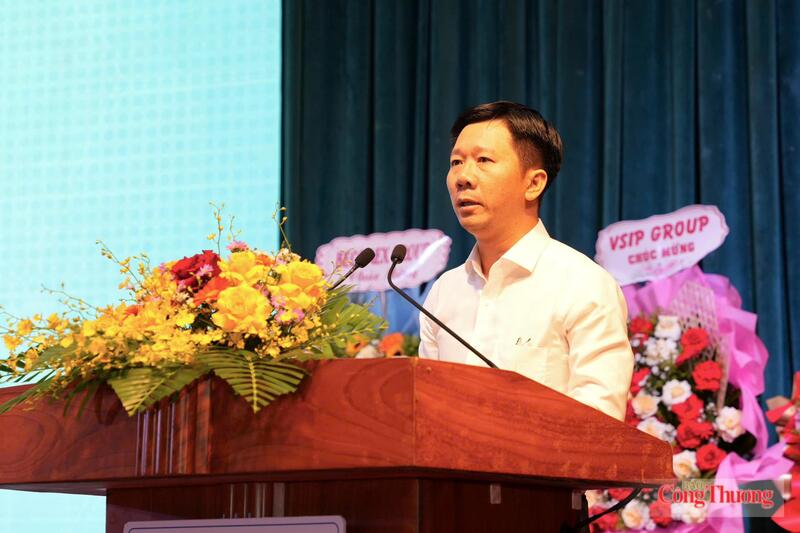 Ông Nguyễn Văn Lăng, Thành viên HĐQT, Tổng Giám đốc Công ty Cổ phần Becamex Bình Định phát biểu tại hội thảo. Ảnh: Hiền Mai