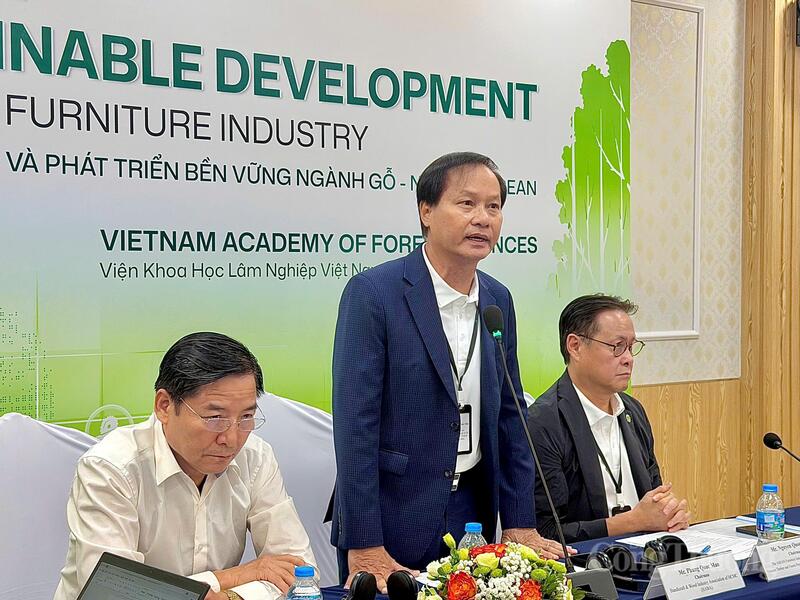 Ông Phùng Quốc Mẫn, Chủ tịch Hội Mỹ nghệ và Chế biến gỗ TP. Hồ Chí Minh (HAWA). Ảnh: Ngọc Hoa