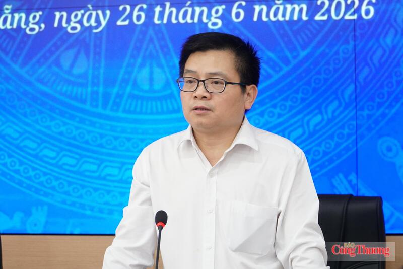Thứ trưởng Trương Thanh Hoài phát biểu tại hội thảo.