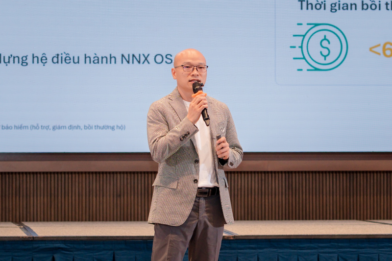 Ông Phạm Minh Đạo – Tổng Giám đốc Ngôi Nhà Xanh (công ty con phân phối bảo hiểm của F88) thuyết trình trong sự kiện IR talk.