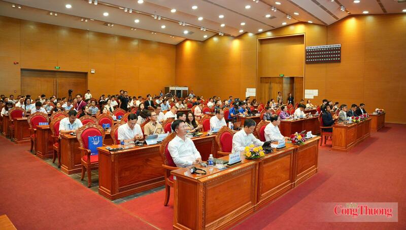 Đồng thời, các chuyên gia đã đề xuất nhiều giải pháp nhằm giúp doanh nghiệp địa phương từng bước tiếp cận và thực hiện các tiêu chuẩn ESG.