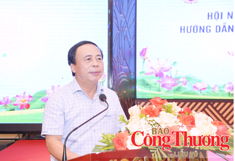 Giám đốc Sở Công Thương tỉnh Nghệ An Phạm Văn Hóa phát biểu tại hội nghị.