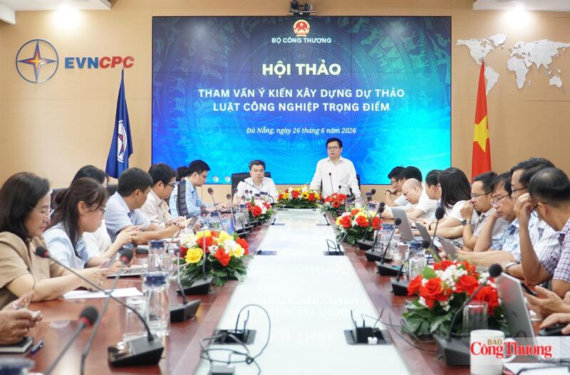 Bộ Công Thương tổ chức Hội thảo tham vấn ý kiến xây dựng dự thảo Luật Công nghiệp trọng điểm.