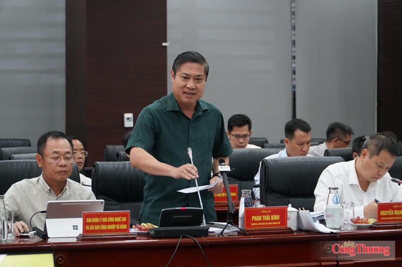 Phó Chủ tịch UBND TP. Đà Nẵng Phan Thái Bình phát biểu tại buổi làm việc.