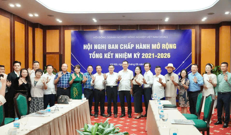 Hội đồng Doanh nghiệp Nông nghiệp Việt Nam (VCAC - trực thuộc Liên đoàn Thương mại và Công nghiệp Việt Nam, VCCI) vừa tổ chức kiện toàn tổ chức và nhân sự cho nhiệm kỳ 2026 - 2031. Ảnh: Nguyễn Linh