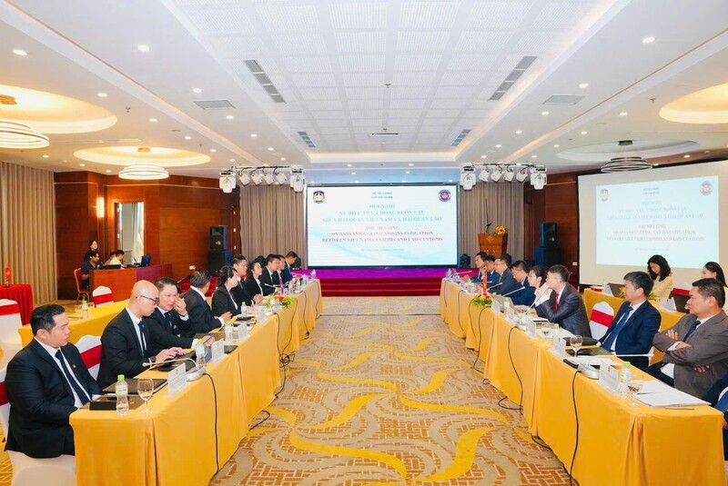 Các đại biểu tại Hội nghị điều tra, chống buôn lậu giữa Hải quan Việt Nam và Hải quan Lào. Ảnh: Cục Hải quan