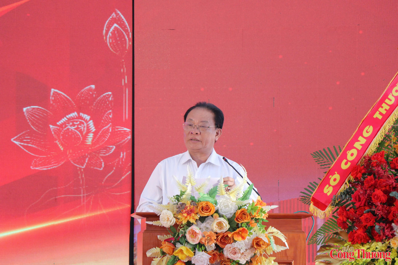 GS. TS Nguyễn Đức Thuận, Chủ tịch Hội đồng quản trị Công ty Cổ phần Tập đoàn Long Biên phát biểu. Ảnh: Thanh Tuấn