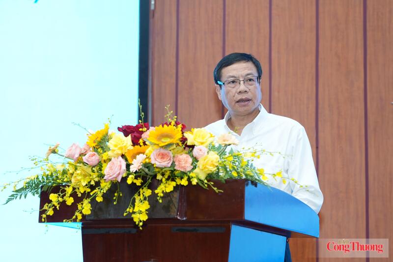 Thứ trưởng Bộ Khoa học và Công nghệ Lê Xuân ĐỊnh phát biểu tại hội thảo
