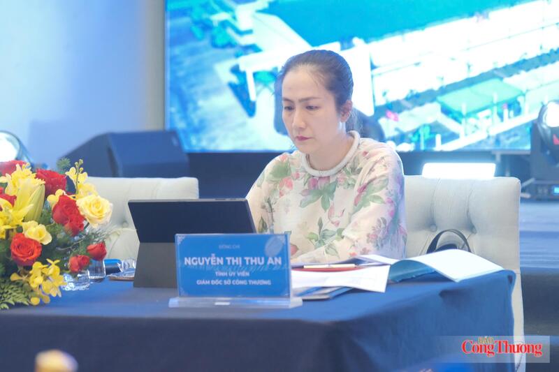 Bà Nguyễn Thị Thu An, Giám đốc Sở Công Thương tỉnh Đắk Lắk đồng chủ trị hội thảo. Ảnh: Lê Sơn