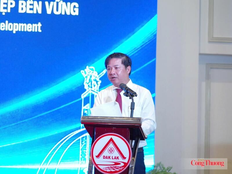 Bí thư Tỉnh ủy Đắk Lắk Lương Nguyễn Minh Triết phát biểu khai mạc hội thảo. Ảnh: Lê Sơn