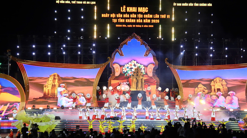 Quang cảnh buổi lễ khai mạc. Ảnh: Quang Sáng