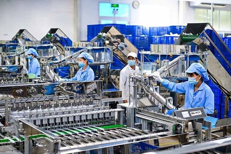 Đến năm 2030, có ít nhất 1.000 doanh nghiệp áp dụng Khung chuẩn mực đạo đức, văn hóa kinh doanh gắn với bản sắc dân tộc và tiếp cận được tinh hoa văn hóa kinh doanh thế giới. Ảnh: baochinhphu.vn
